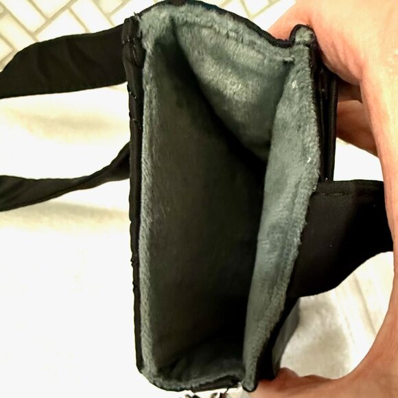 IHKWIP RFID Call Me Later Cellphone Crossbody 2.0 - EUC - Picture 6 of 8